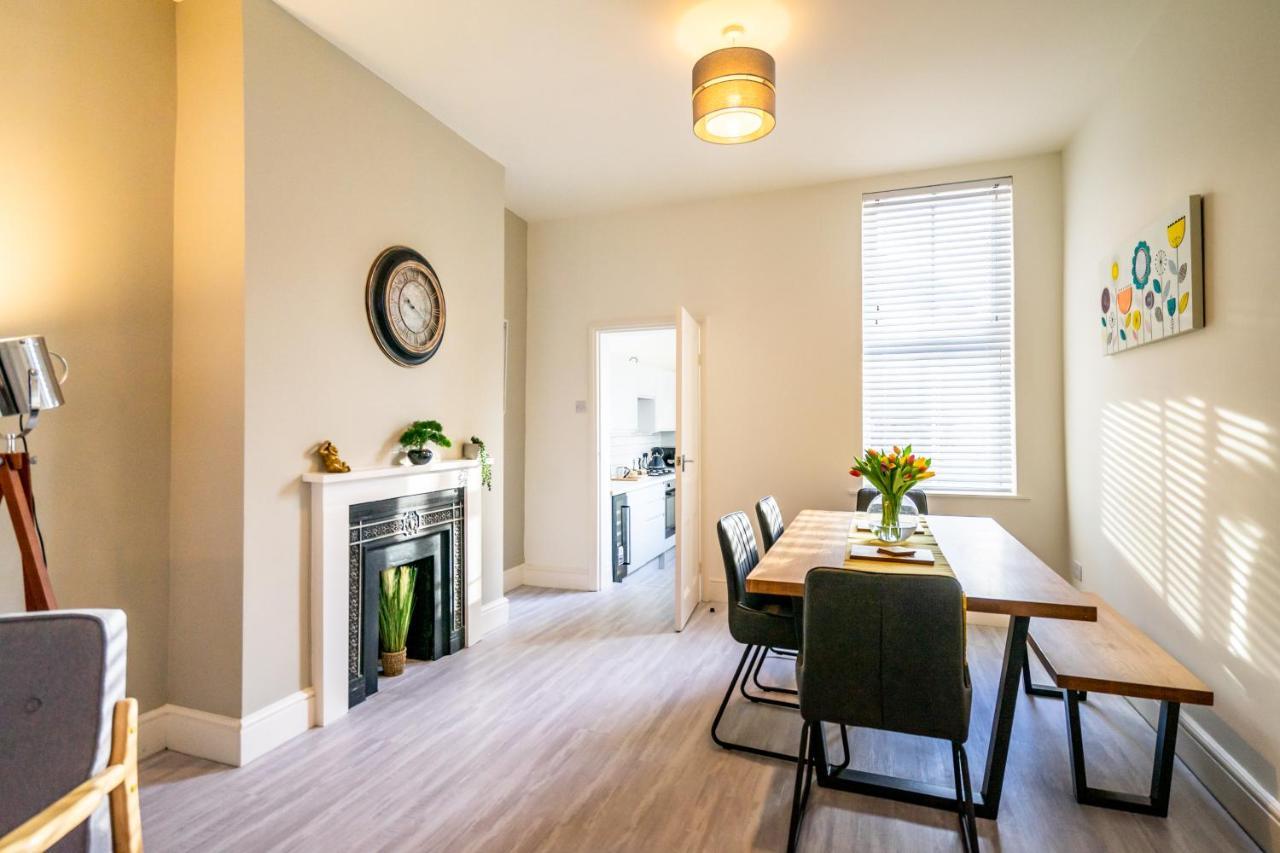 St John's Centre House-free Parking *